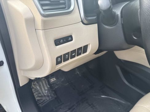 Used 2020 Nissan Murano SL w/ Moonroof Package image 22