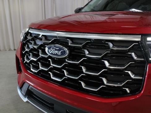 New 2026 Ford Explorer Platinum w/ LUX Leather Package AWD/4WD image 36