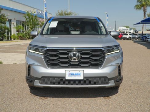 Used 2025 Honda Pilot EX-L image 2