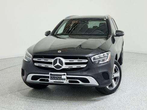 Certified 2022 Mercedes-Benz GLC 300 4MATIC image 2