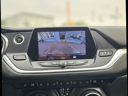 Used 2019 Chevrolet Blazer LT image 29