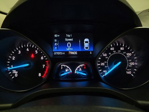 Used 2017 Ford Escape S FWD image 23
