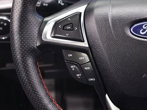 Certified 2023 Ford Edge ST-Line image 24