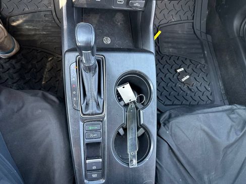 Used 2024 Honda Civic EX image 24