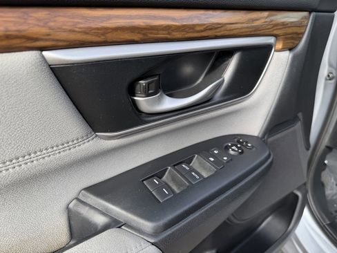 Used 2019 Honda CR-V EX image 17