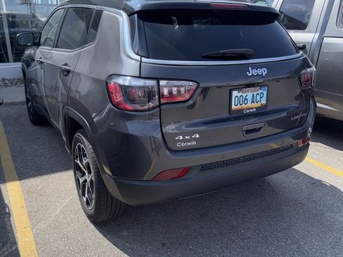Used 2024 Jeep Compass Limited AWD/4WD image 3