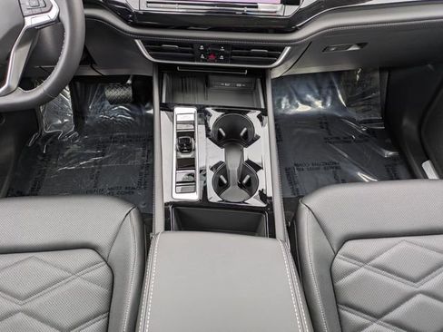 New 2026 Volkswagen Atlas SE FWD image 19