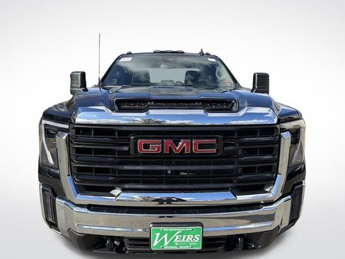 New 2026 GMC Sierra 2500 Pro w/ X31 Off-Road Package AWD/4WD image 9