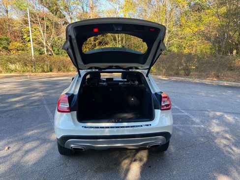 Used 2017 Mercedes-Benz GLA 250 4MATIC image 51