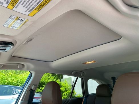 Used 2022 Subaru Outback Touring image 24