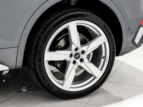 Used 2022 Audi SQ5 Prestige image 53