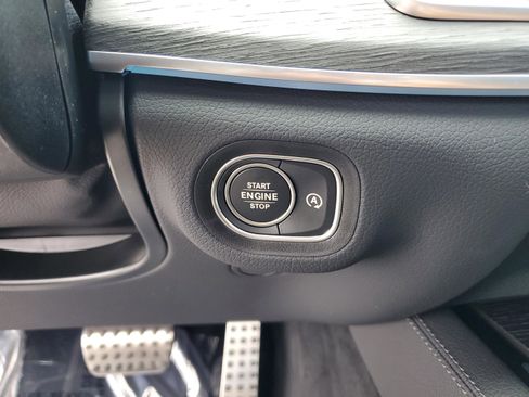 New 2026 Mercedes-Benz GLS 450 4MATIC image 39