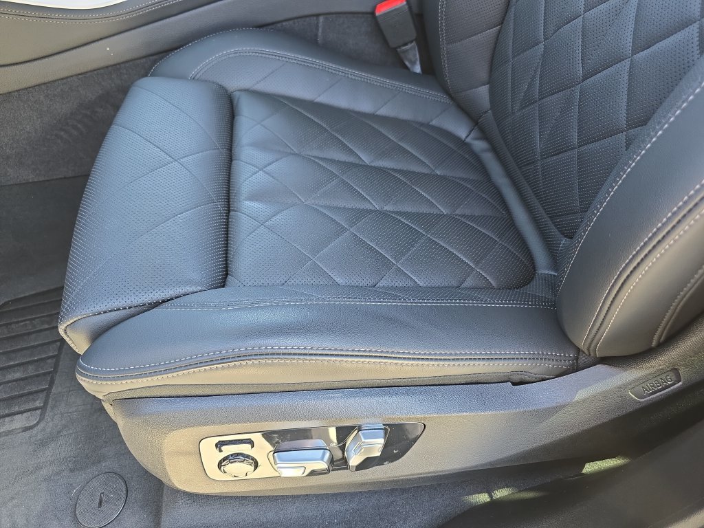 Used 2024 BMW X5 sDrive40i w/ M Sport Package RWD image 32