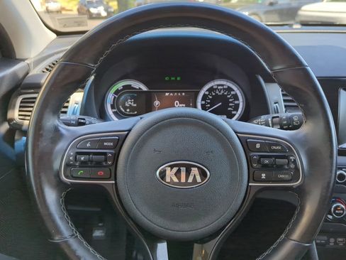Used 2019 Kia Niro EX FWD image 37