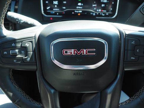 Used 2024 GMC Sierra 2500 AT4 w/ AT4 Premium Plus Package AWD/4WD image 28