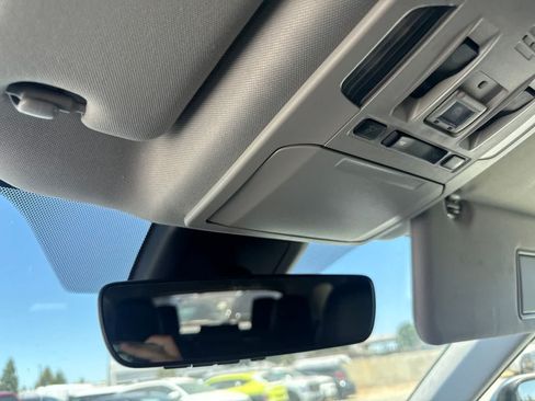 Used 2023 Toyota Highlander XLE FWD image 26