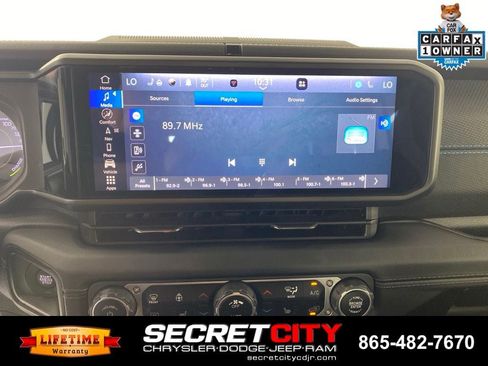 Used 2024 Jeep Wrangler Unlimited Rubicon 4xe w/ Technology Group AWD/4WD image 21