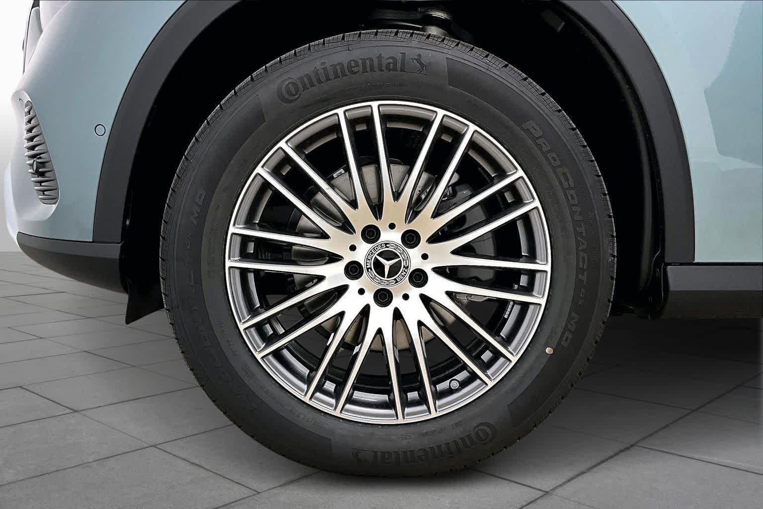 Used 2026 Mercedes-Benz GLC 300 image 11