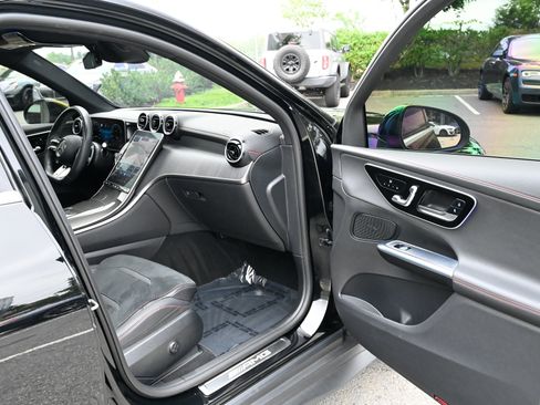 Used 2024 Mercedes-Benz GLC 43 AMG 4MATIC image 52