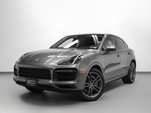 Certified 2022 Porsche Cayenne Coupe AWD/4WD image 6