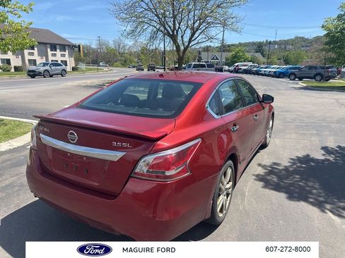 Used 2015 Nissan Altima 3.5 SL FWD image 5