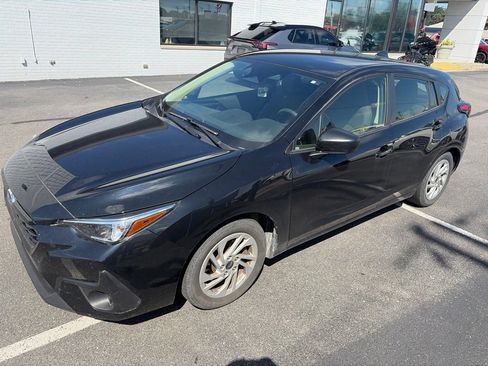 Used 2024 Subaru Impreza 2.0i AWD/4WD image 2