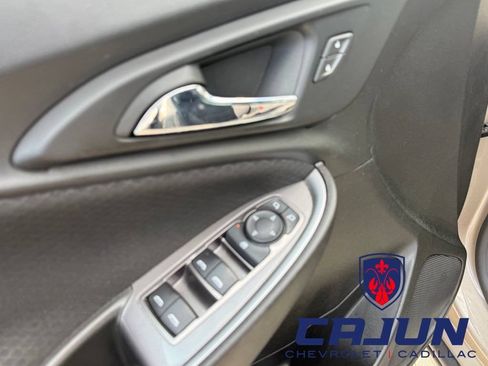 Used 2024 Chevrolet Malibu LT FWD image 11