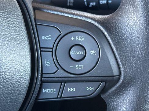 New 2025 Toyota RAV4 XLE image 28