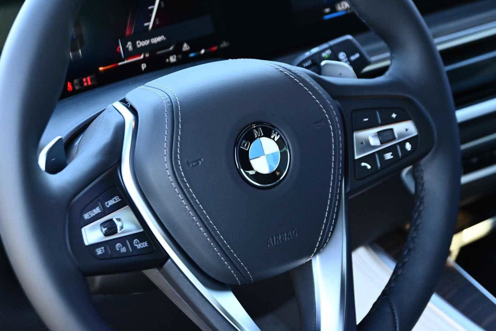 Used 2026 BMW X5 xDrive40i w/ Climate Comfort Package AWD/4WD image 16
