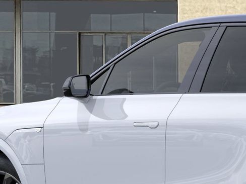 New 2026 Cadillac Lyriq V image 12