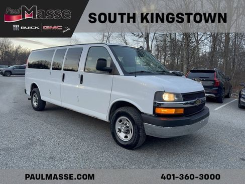 Used 2018 Chevrolet Express 3500 LT w/ LT Preferred Equipment Group image 3