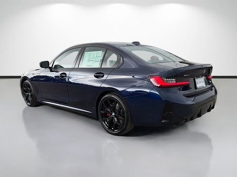New 2026 BMW 330i xDrive Sedan w/ M Sport Package AWD/4WD image 5