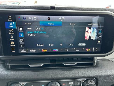 New 2026 Jeep Gladiator Sport image 20