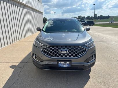 Used 2024 Ford Edge SEL w/ Convenience Package