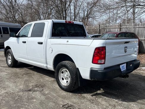 Used 2018 RAM 1500 4x4 Crew Cab image 7