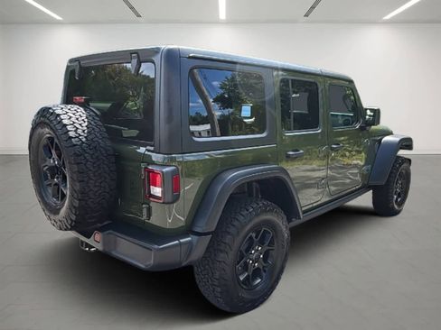 Used 2024 Jeep Wrangler Willys image 5
