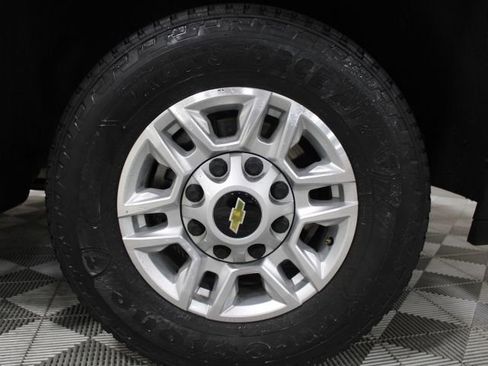 Used 2021 Chevrolet Silverado 2500 LT w/ Texas Edition image 48