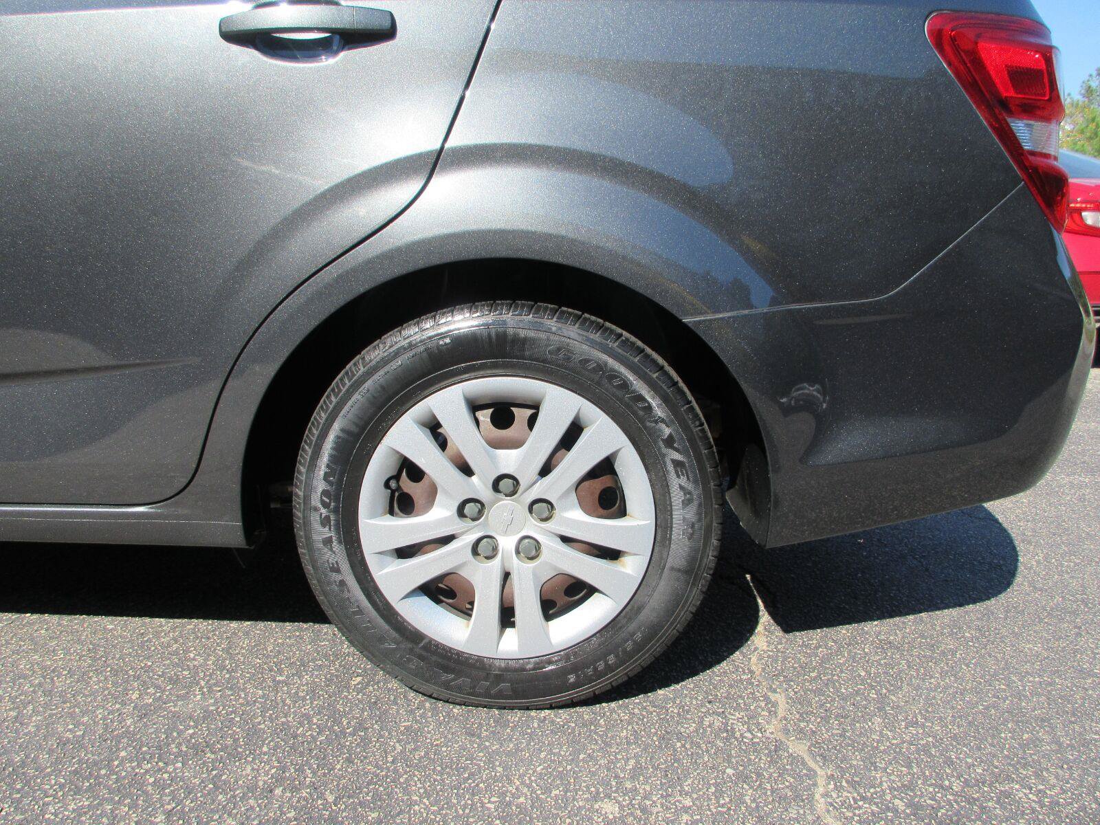 Used 2017 Chevrolet Sonic LS FWD image 22