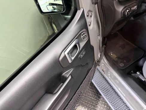 Used 2021 Jeep Wrangler Unlimited Sport image 16