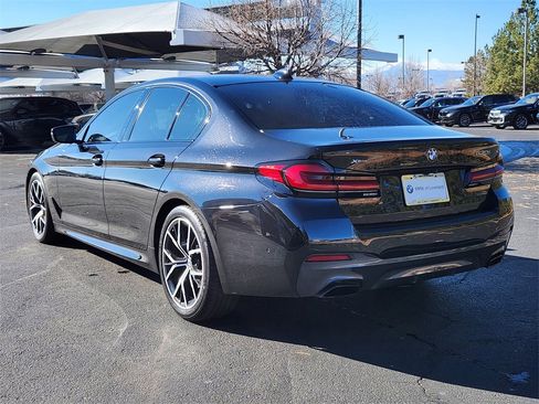 Used 2022 BMW 530i xDrive w/ M Sport Package image 3