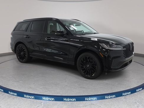 New 2026 Lincoln Aviator Reserve AWD/4WD image 3