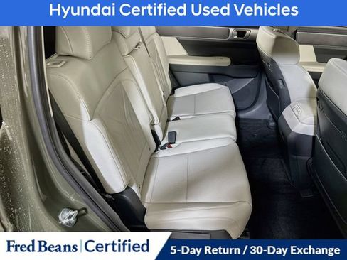 Used 2025 Hyundai Santa Fe SEL AWD/4WD image 16
