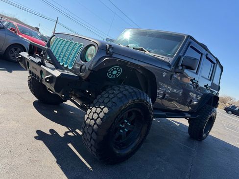 Used 2018 Jeep Wrangler Unlimited Sport S AWD/4WD image 48