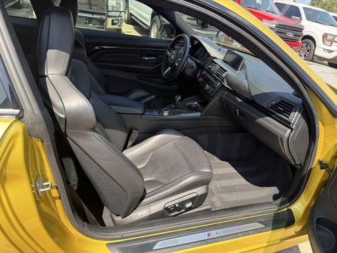 Used 2015 BMW M4 Coupe RWD image 12
