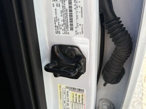 Used 2018 Ford F150 XLT w/ Equipment Group 302A Luxury AWD/4WD image 53