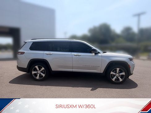 Used 2021 Jeep Grand Cherokee L Limited w/ Trailer Tow Group (B) AWD/4WD image 3