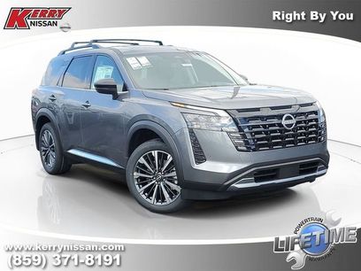 New 2026 Nissan Pathfinder Platinum w/ Accent Package