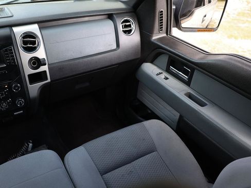 Used 2014 Ford F150 XLT w/ XLT Chrome Package image 22