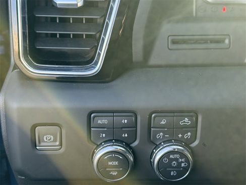 Certified 2023 GMC Sierra 1500 Denali image 19