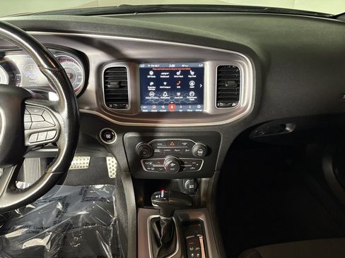 Used 2022 Dodge Charger Scat Pack w/ Driver Convenience Group image 29